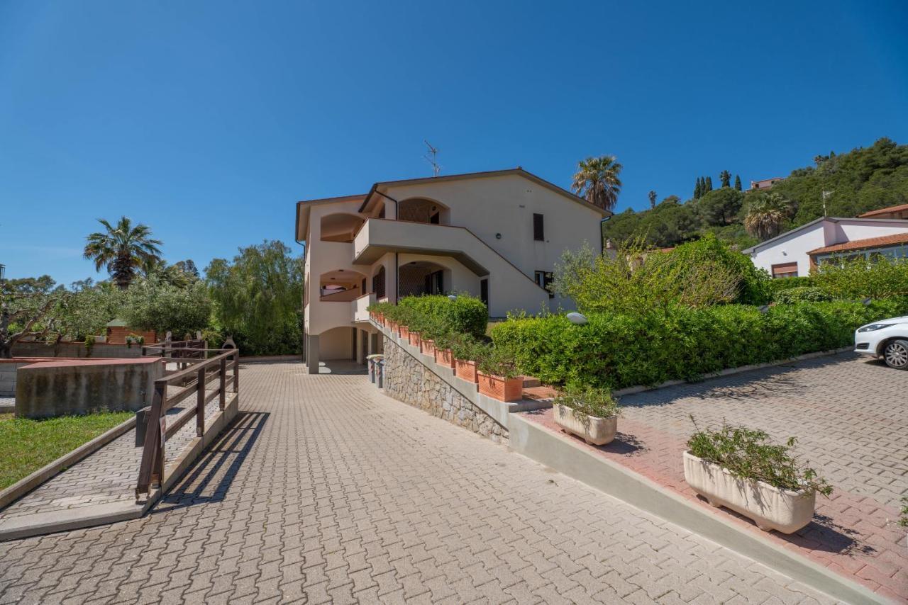 Appartamenti Casa Dini Marina di Campo Buitenkant foto
